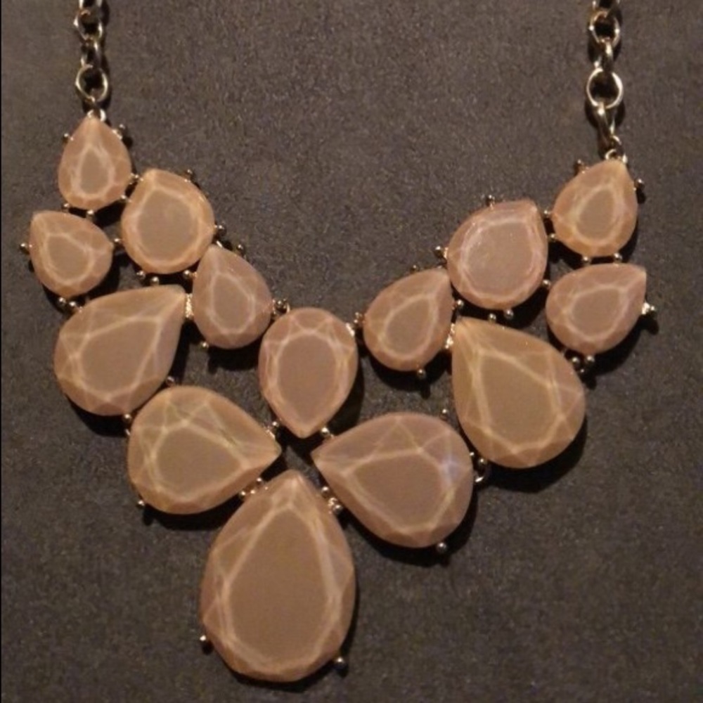 Statement necklace